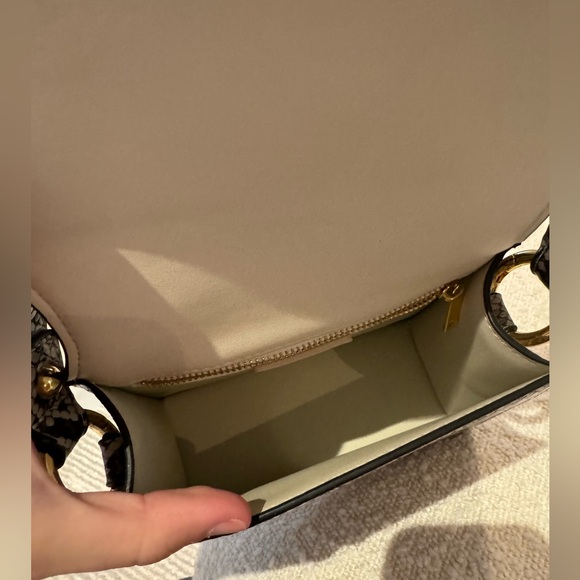 NWOT JW PEI Snakeskin Top Handle Bag - Picture 5 of 6